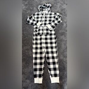 NWT ivory ella Black White Buffalo Plaid Onesie Pajama Cotton. Women Size Small